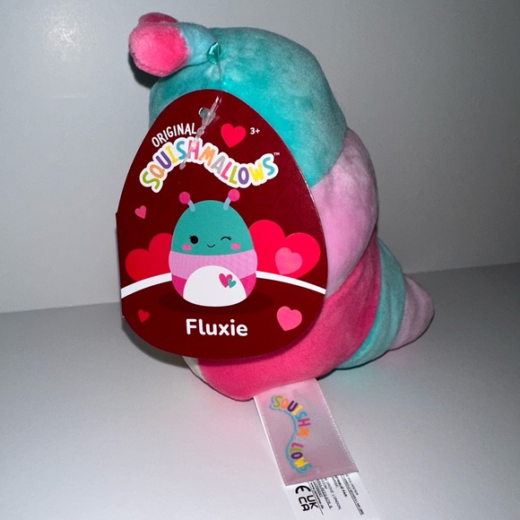 5" Fluxie the Caterpillar 2023 Valentines Squishmallows - Picture 2 of 4